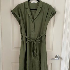 Army green/Olive tie waist old navy dress